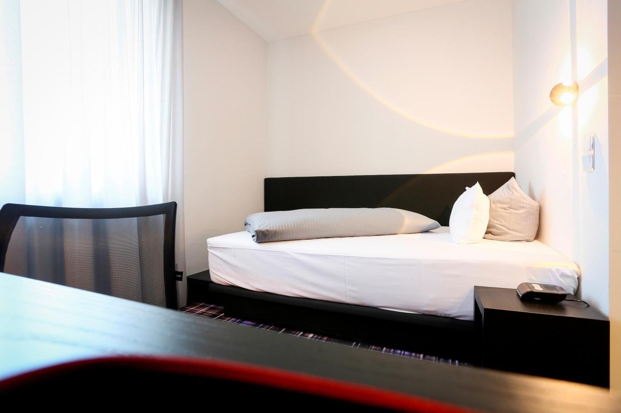 Hotel Schempp بوبينغن الغرفة الصورة