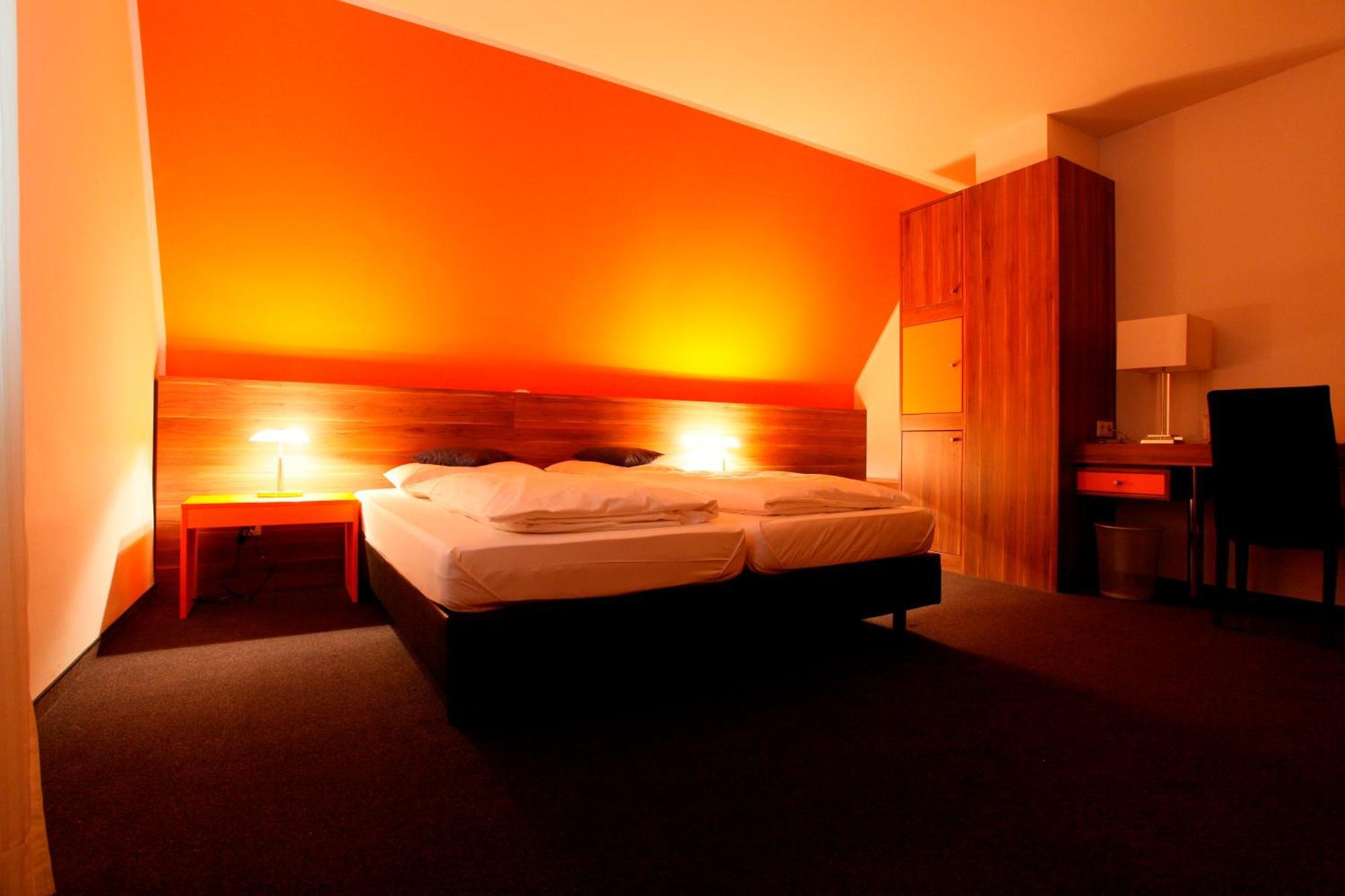 Hotel Schempp بوبينغن الغرفة الصورة